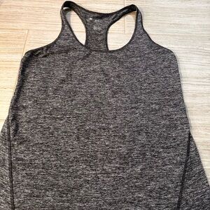 Women’s Idealogy workout tank top size large